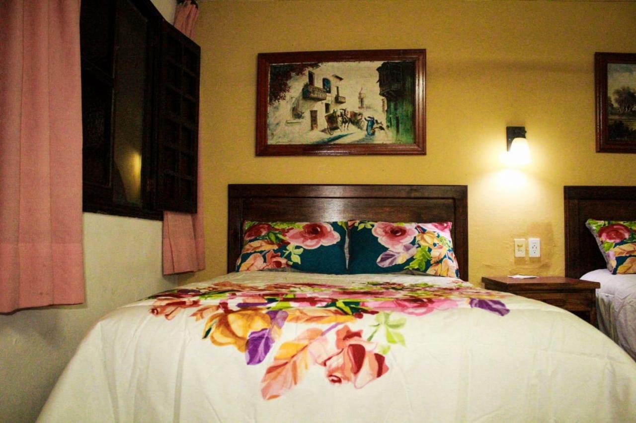 Hotel San Clemente Valladolid  Exteriör bild